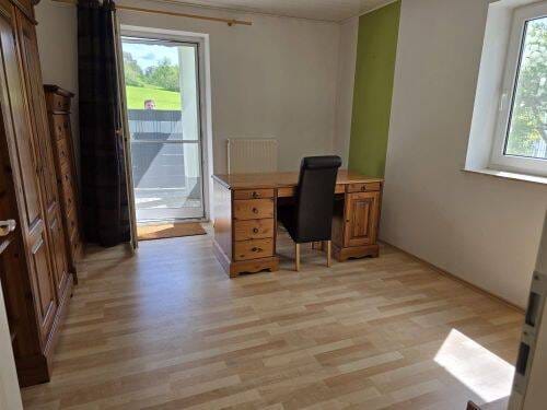 Immobilie in Nüdlingen - Herrlicher Ausblick! 2 Zimmer-Eigentumswohnung mit Terrasse und Stellplatz in Nüdlingen Riedweg 75 (ID 10385) - Bild 3
