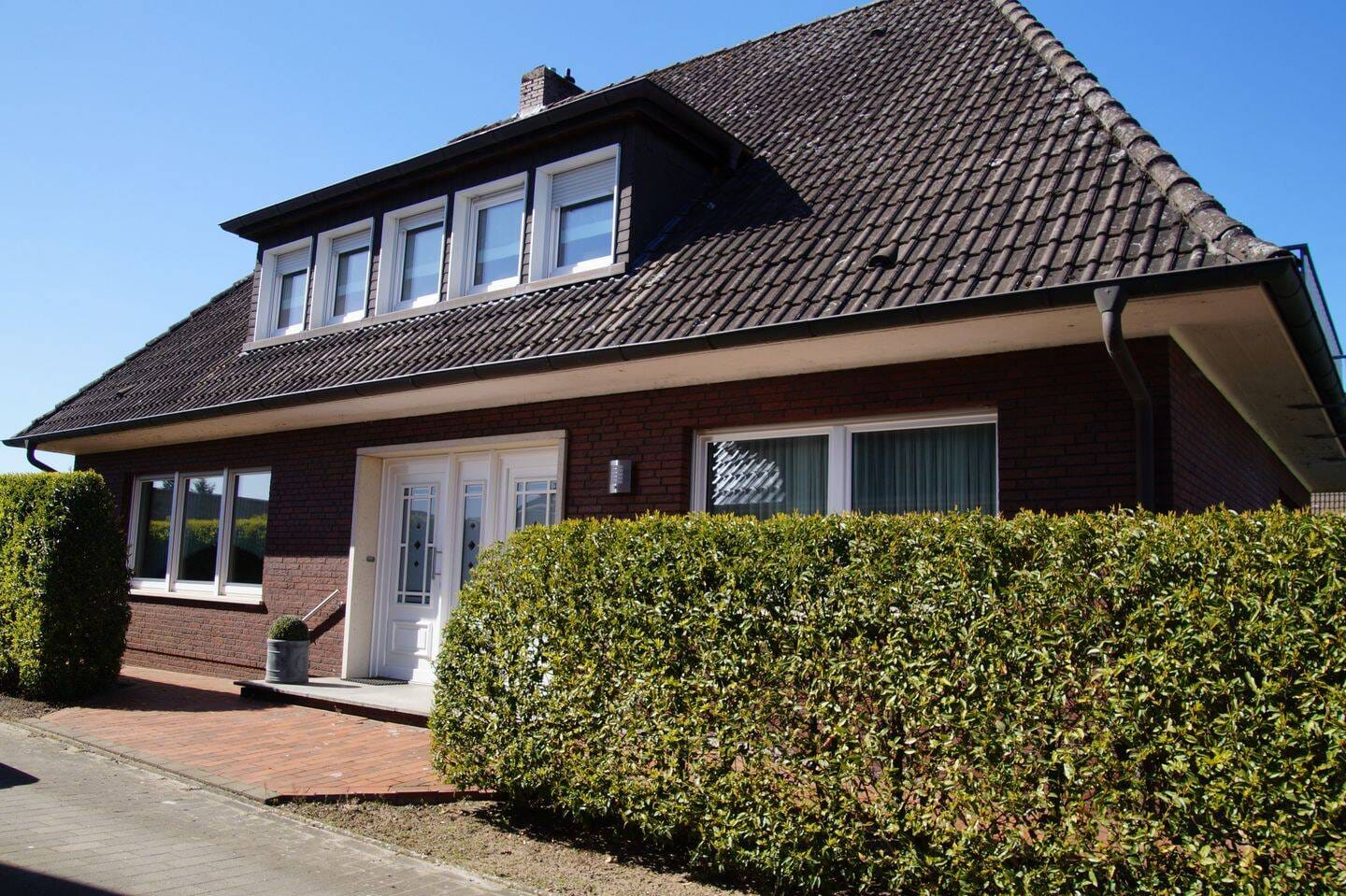 Immobilie in Geeste - Ansprechendes Familiendomizil! Charmanter Bungalow mit Ausbaupotenzial in ruhiger Wohngegend! - Bild 1