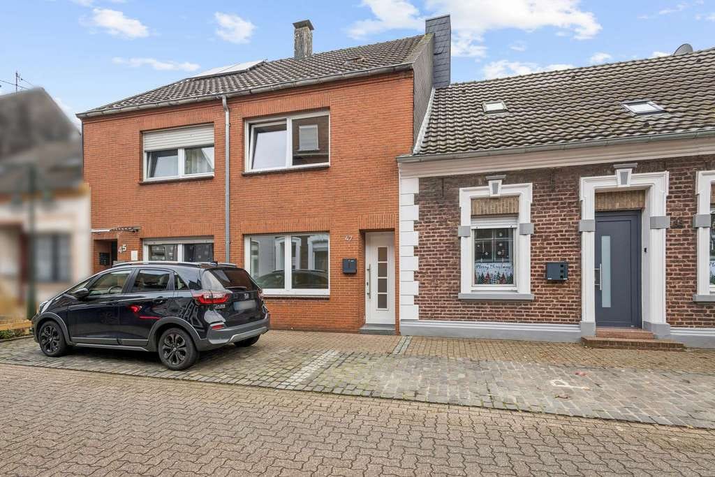Immobilie in Kevelaer - Innenstadtnahes Reihenhaus mit Potenzial und Innenhof - Bild 0