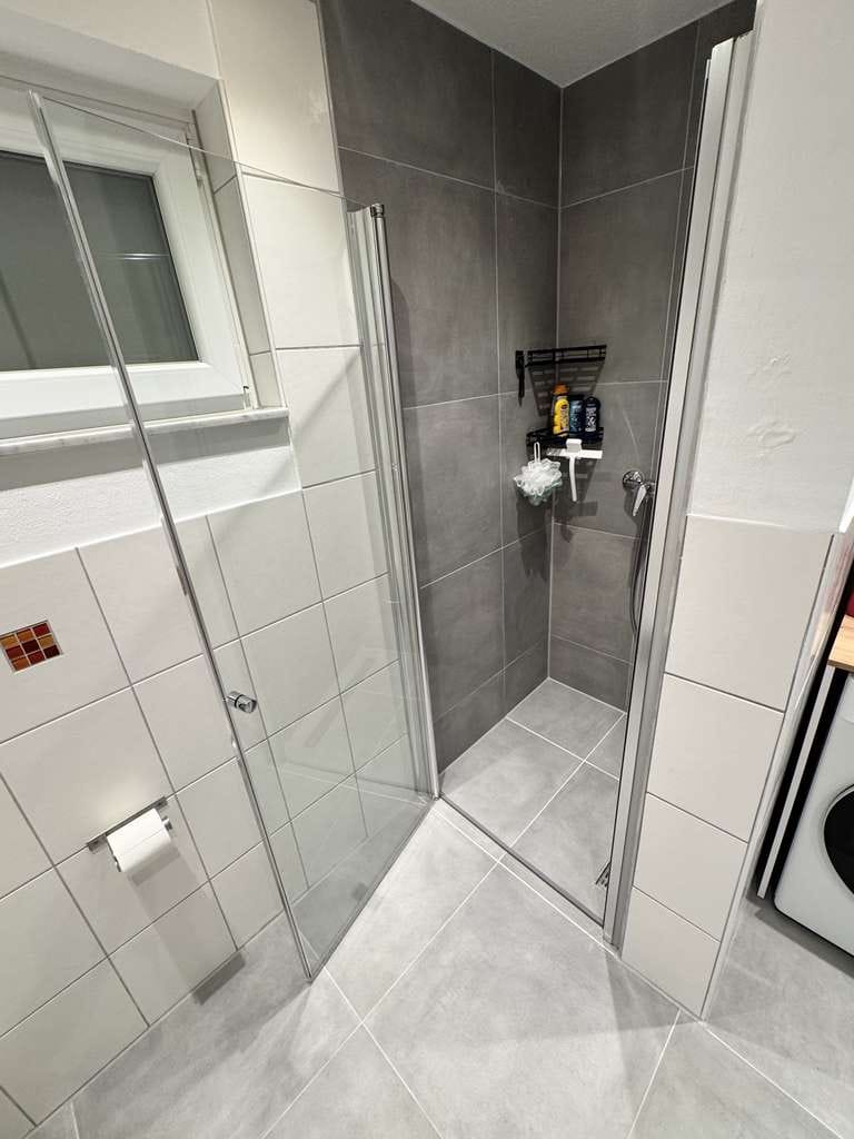 Immobilie in Neulußheim - **2025 modernisierte 2,5-Zimmer-Wohnung **Einbauküche**Stellplatz**Provisionsfrei** - Bild 3