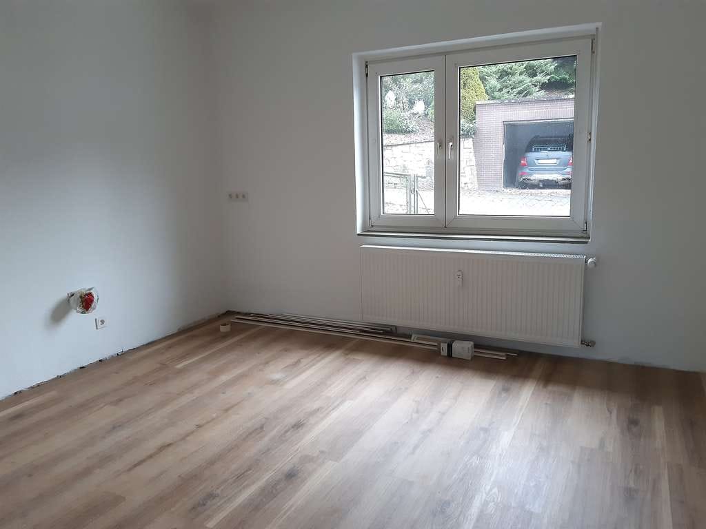 Immobilie in Lahntal - Viel Platz für den Alltag in diesem Zweifamilienhaus in Lahntal - Bild 3