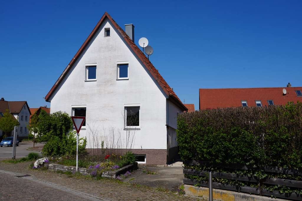 Immobilie in Riederich - Handwerker aufgepasst, Haus mit viel Potenzial und Top Lage - Bild 0