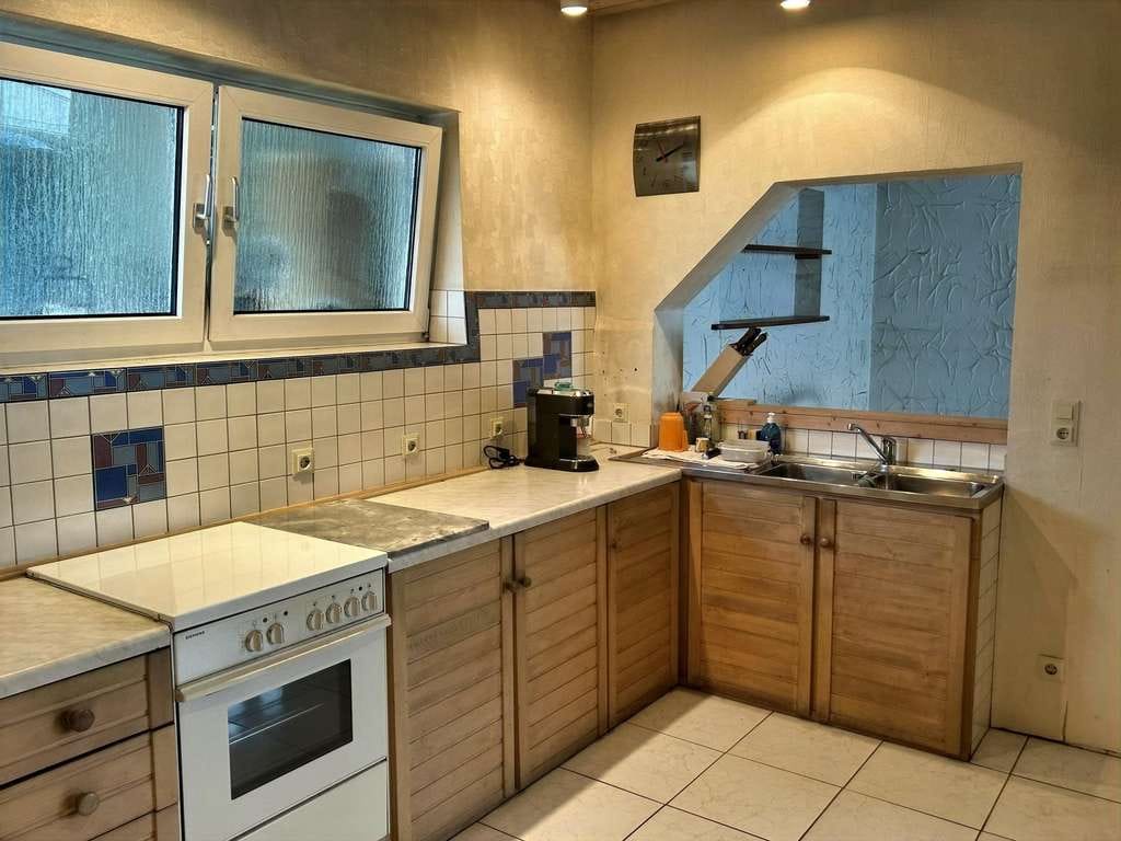 Immobilie in Bellheim - Viel Platz für Hobby oder Beruf - Einfamilienhaus mit Hof, Garage und Werkstatt - Bild 3
