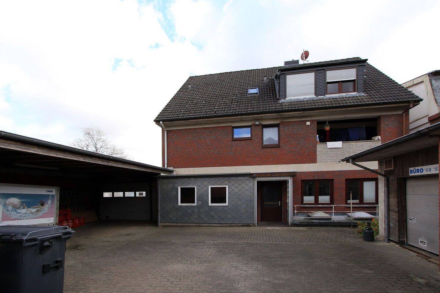 Immobilie in Giekau - Mehrfamilienhaus mit Ladengeschäft,  Garten, Werkstatt- & Lagerschuppen - Bild 2