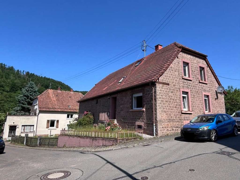 Immobilie in Steinalben - +++ Charmantes Sandsteinhaus mit Scheune, Ausbaupotenzial und traumhaftem Südgarten+++ - Bild 0