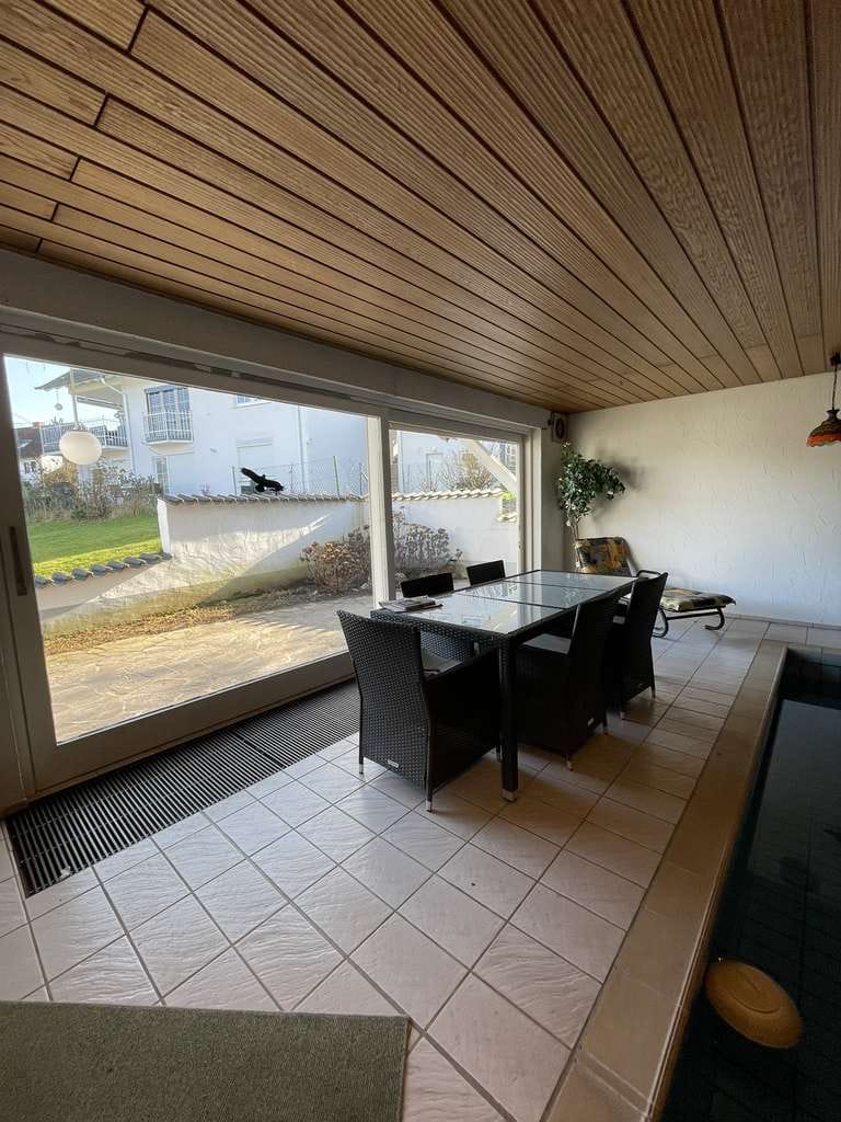 Immobilie in Krombach - Bungalow-Potenzial mit Außergewöhnlicher Architektur - Wohnen auf einer Ebene - Bild 3