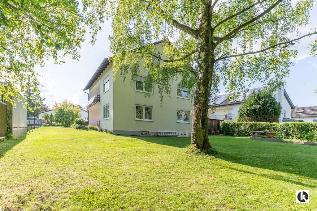 Immobilie in Neuburg an der Donau - Wohnhaus mit drei Einheiten und großem Grundstück in Bittenbrunn - Bild 1