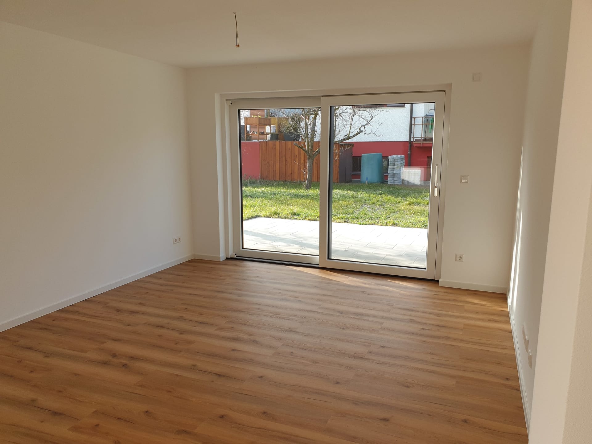 Immobilie in Löwenstein - 4-Zimmer-Wohnung im Gartengeschoss mit 2 Terassen und Gartenanteil - Bild 3