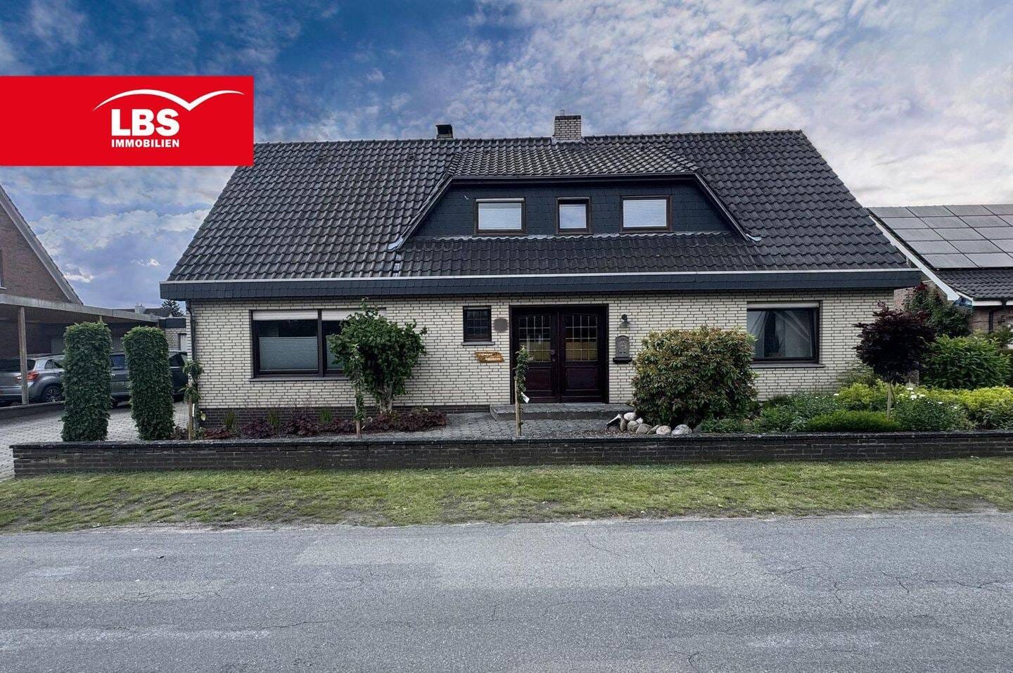 Immobilie in Haren (Ems) - Großzügiges Wohnen auf 1355m² Grundstück in Haren Emmeln! - Bild 1