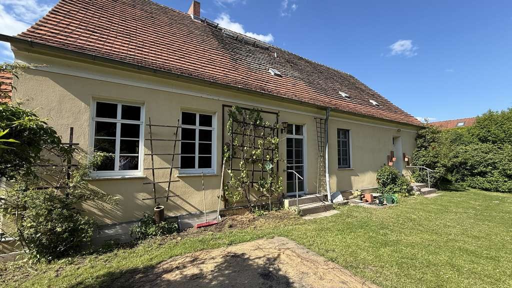 Immobilie in Groß Kreutz (Havel) - Leben in einer alten Schule auf 1.492 qm großem Grundstück - Bild 2