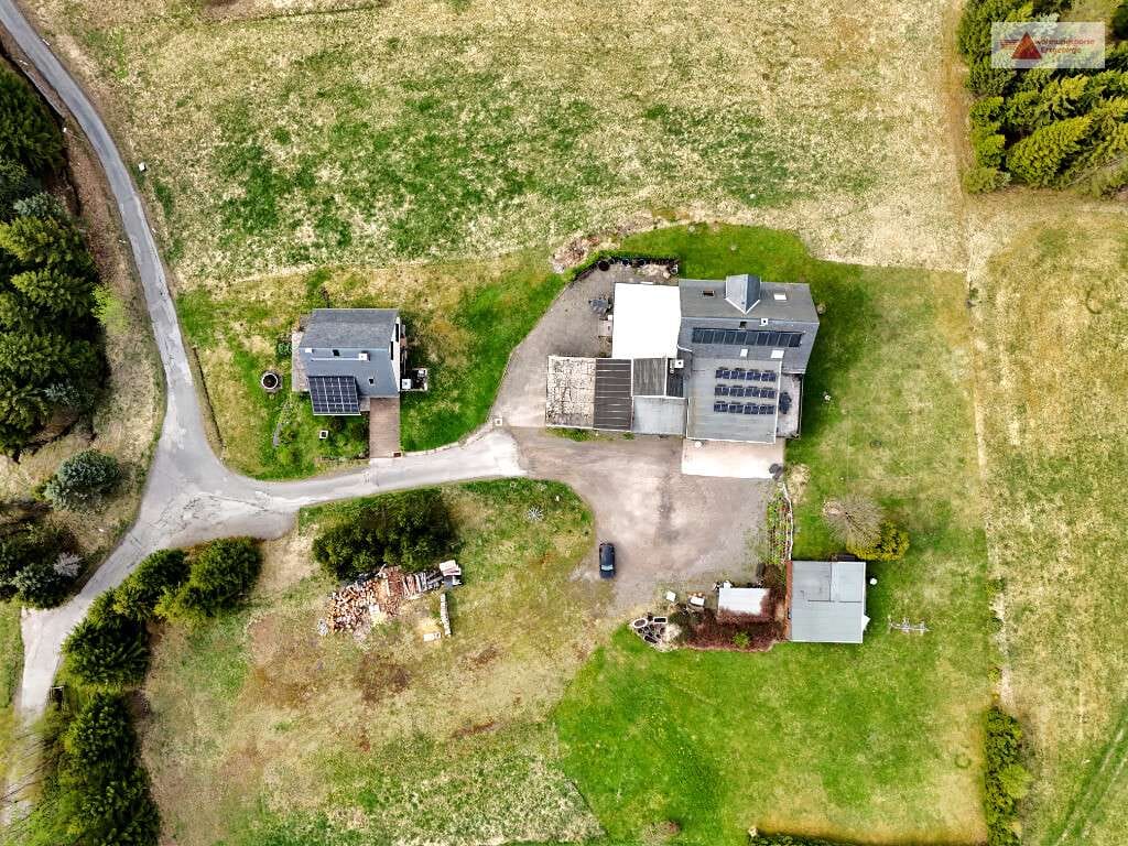 Immobilie in Marienberg - Ehemaliger Berggasthof in Alleinlage: Marienberg im Erzgebirge: 46.360 m² Grundstück, PV & Gästezimm - Bild 1