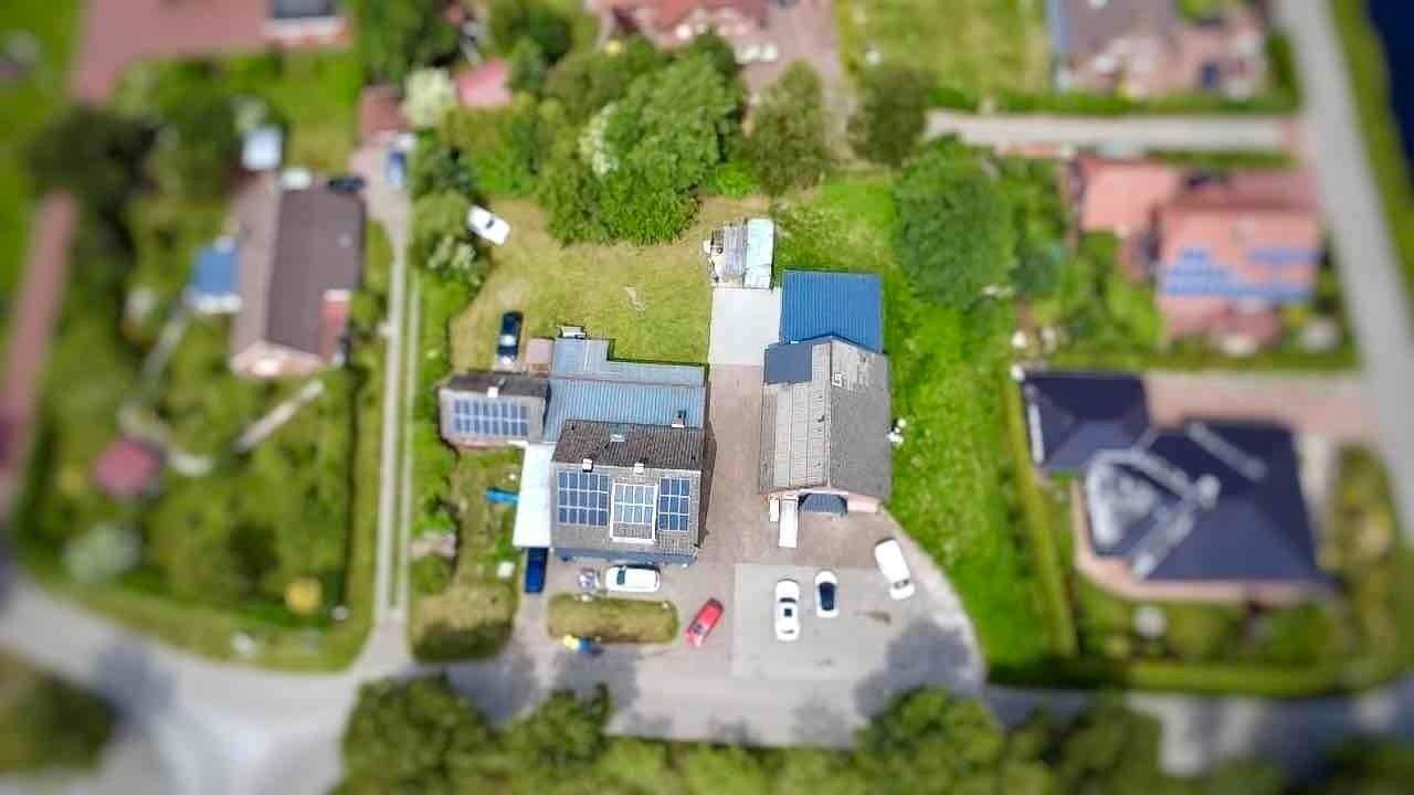 Immobilie in Südbrookmerland - Vielseitiges Wohn- und Geschäftshaus mit 3 Einheiten, kernsanierter Fleischerei & PV-Anlage - Bild 3