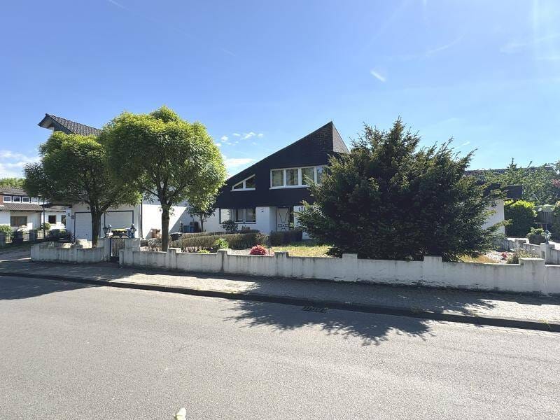 Immobilie in Garrel - Sehr geräumiges Einfamilienhaus mit Einliegerwohnung in Top-Lage! - Bild 2