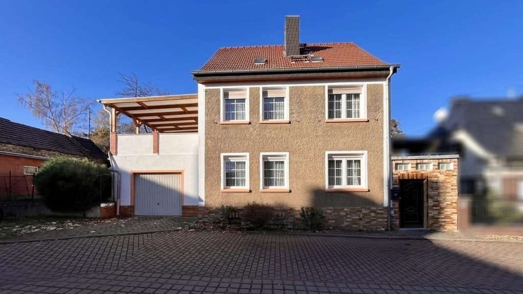 Immobilie in Hecklingen - Familienhaus mit Garten
 - Bild 1