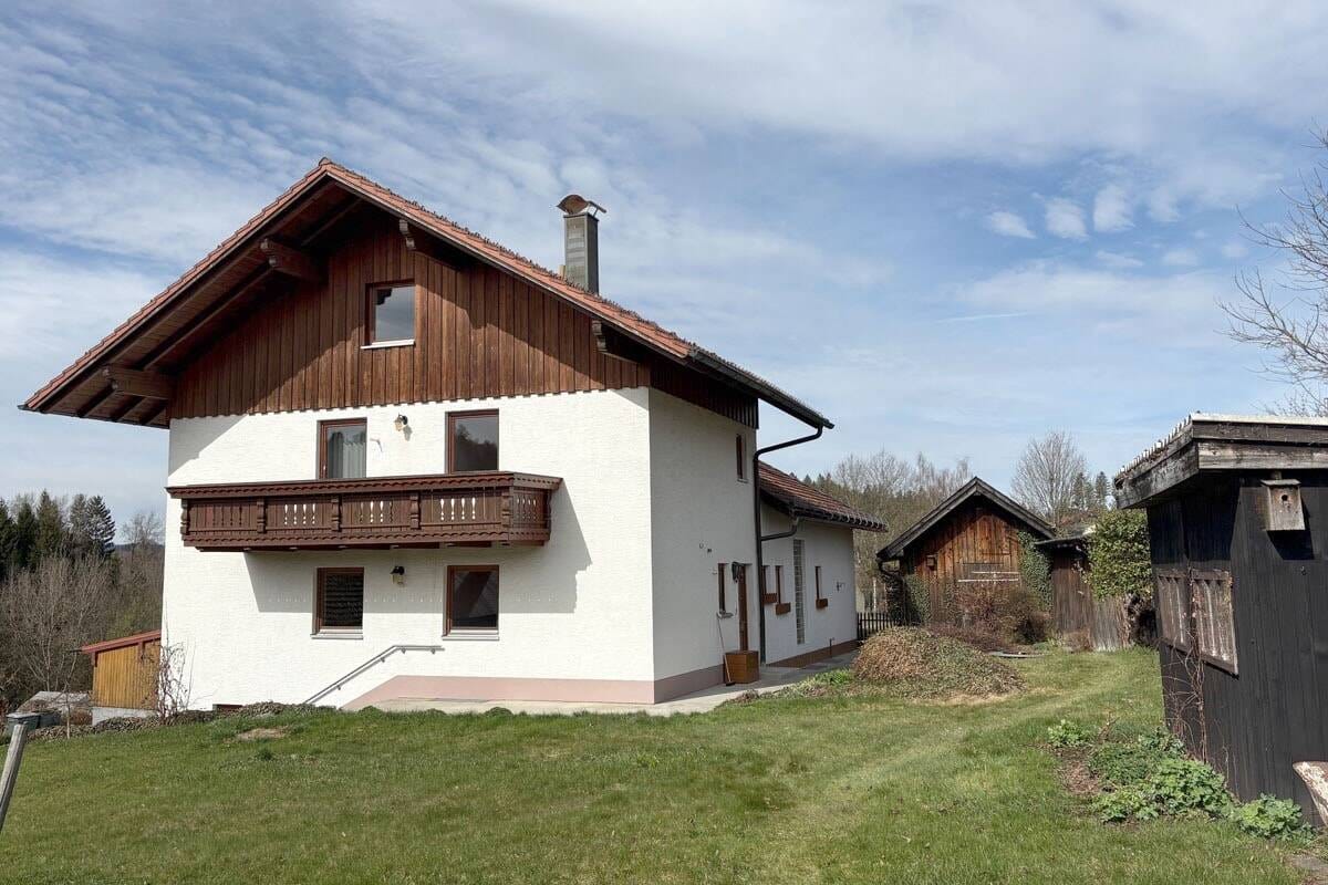 Immobilie in Rinchnach - Geräumiges Wohnhaus in der Gemeinde Rinchnach - Bild 1