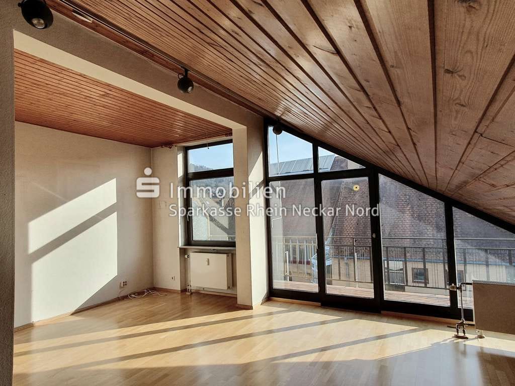 Immobilie in Hirschberg an der Bergstraße - Bezaubernde Maisonettewohnung mit 3-4 Zimmern für Freunde von Wohnen unterm Dach - Bild 1
