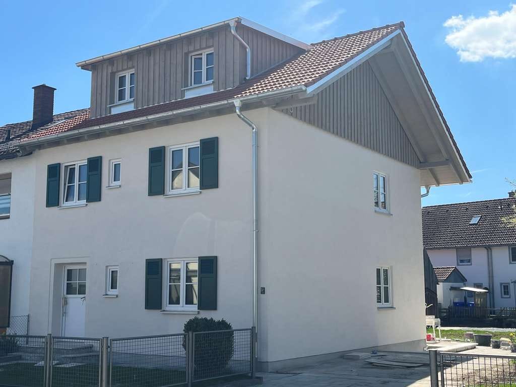 Immobilie in Mauerstetten - KOMPLETT RENOVIERT!!! 1-2 Familien-Doppelhaushälfte in Mauerstetten-Steinholz - Bild 0