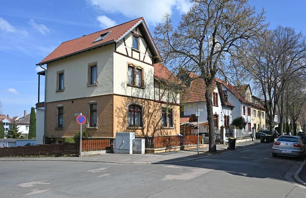 Immobilie in Alzey - **PROVISIONSFREI** Dreifamilienhaus in bester Stadtlage mit Potential - Bild 2