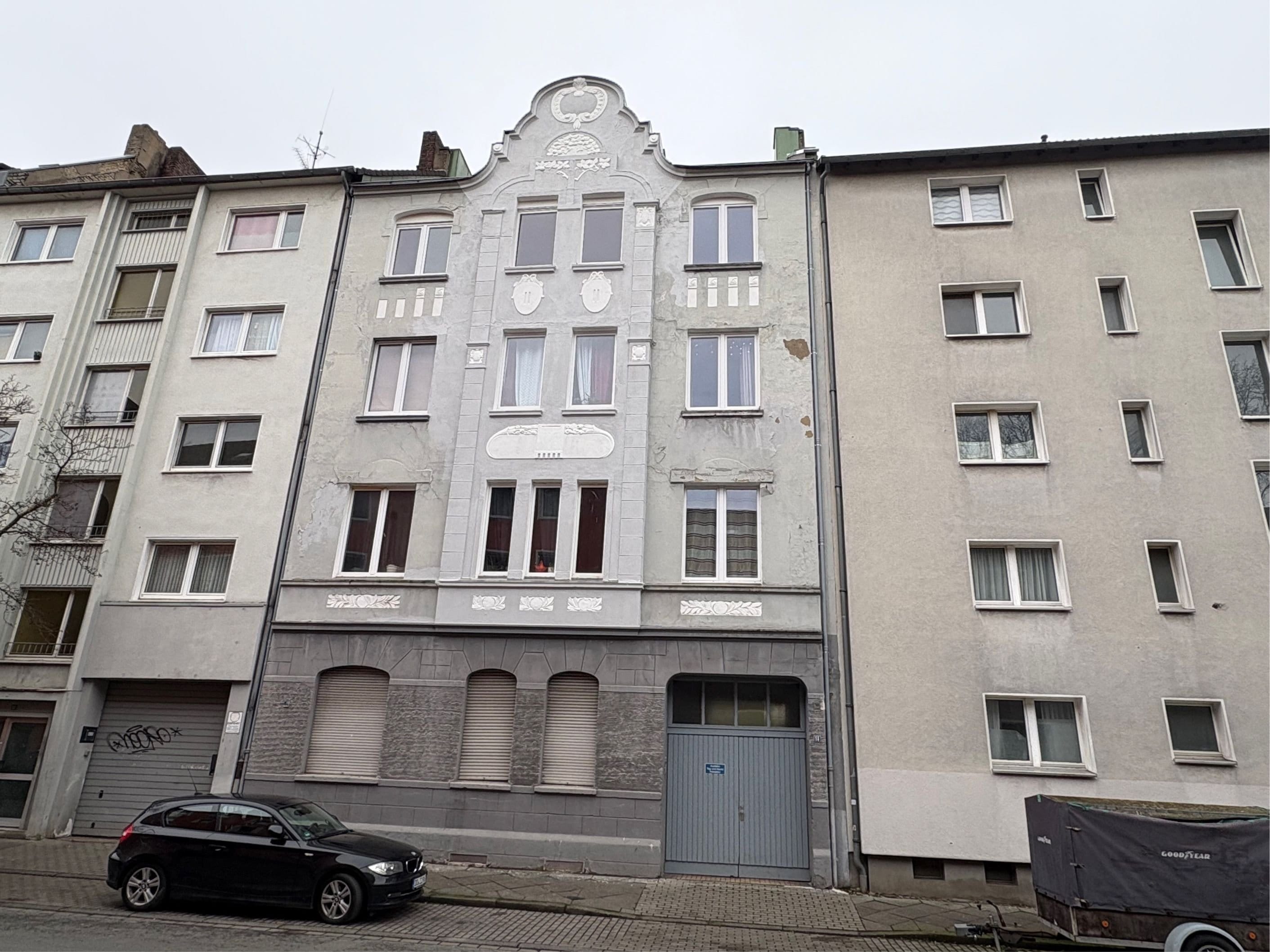 Immobilie in Dortmund - Mehrfamilienhaus mit 4 Garagen in der nördlichen Dortmunder Innenstadt - Bild 0