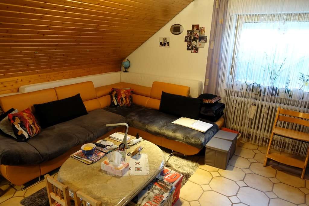 Immobilie in Aichtal - Ruhig gelegene 2-Zimmer-Wohnung im Dachgeschoss in Aichtal-Grötzingen - Bild 1
