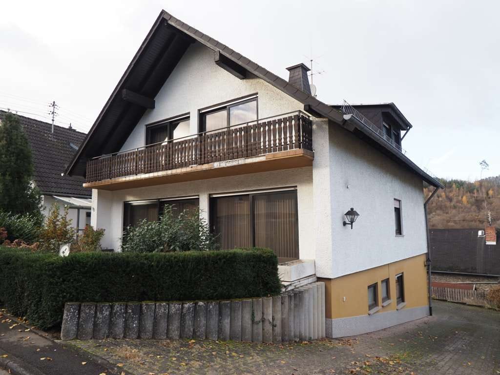 Immobilie in Arzbach - Attraktives Einfamilienhaus in guter Lage - Bild 2