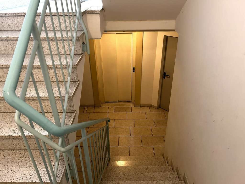Immobilie in Treuen - Modern geschnittene 1-Raum-Wohnung mit Loggia in Treuen! Vermietet, Aufzug! - Bild 4