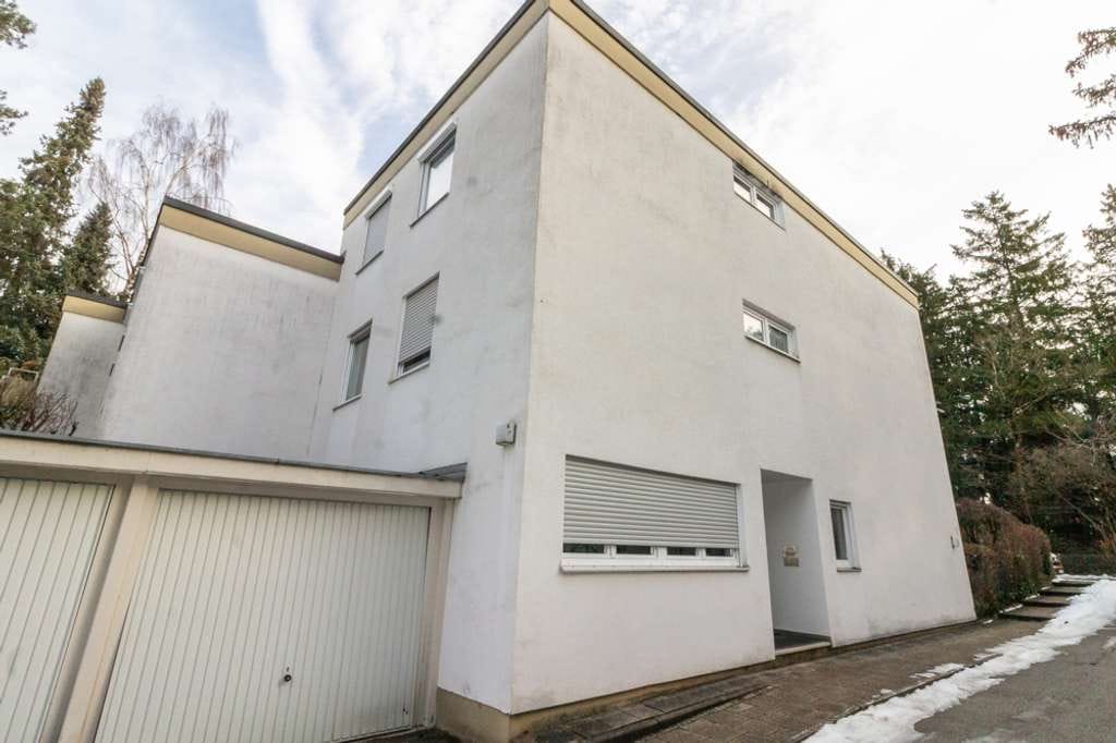 Immobilie in Vaterstetten - Vaterstetten/Baldham: 3 ½-Zimmer-Eigentumswohnung mit Balkon, Gartenanteil und Garage - Bild 0