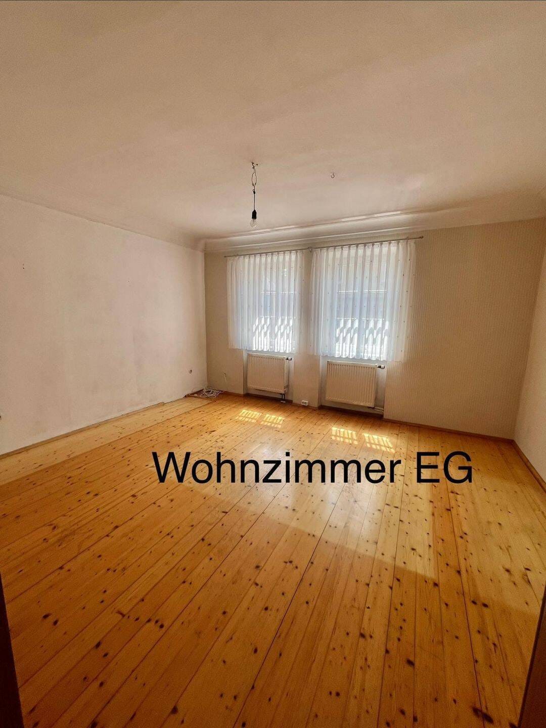 Immobilie in Oberpleichfeld - Geräumiges Wohnhaus mit 8 Zimmern und riesiger Scheune - Bild 4