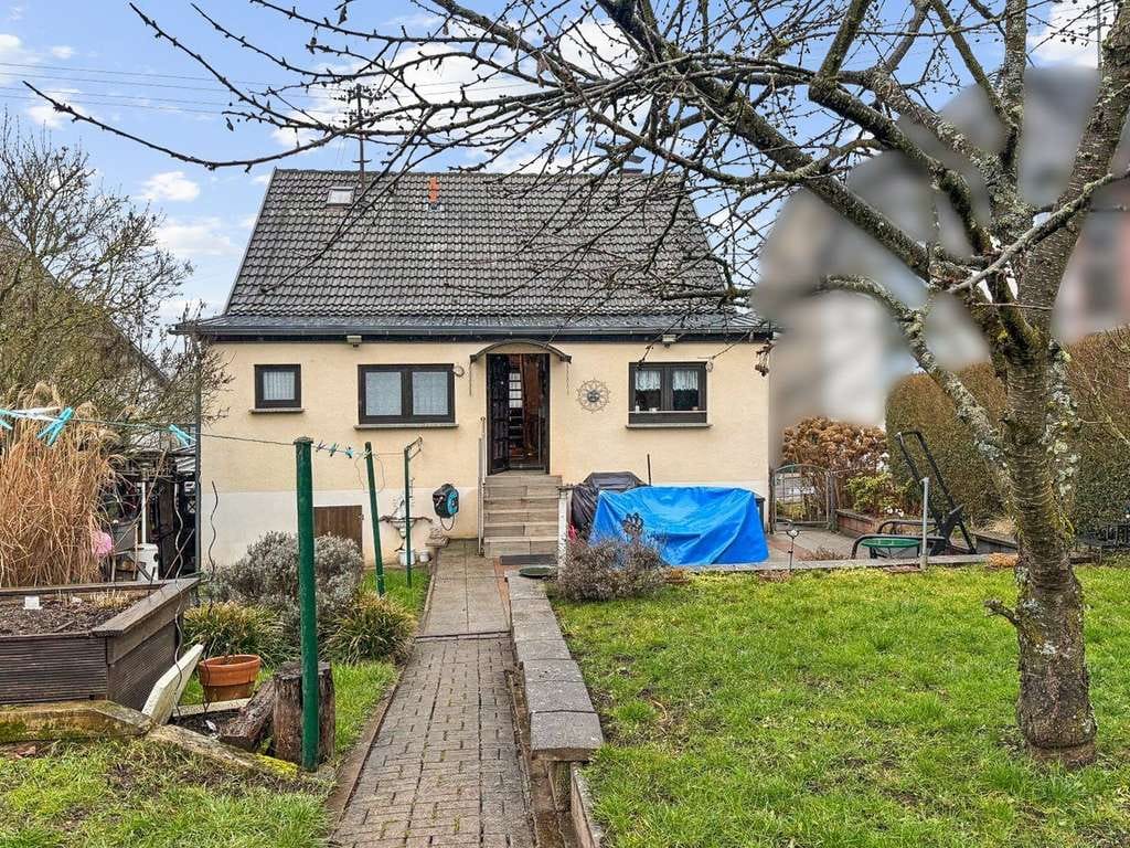 Immobilie in Riegelsberg - Gemütliches freistehendes Einfamilienhaus in schöne Wohnlage von Riegelsberg - sofort bezugsfrei! - Bild 0