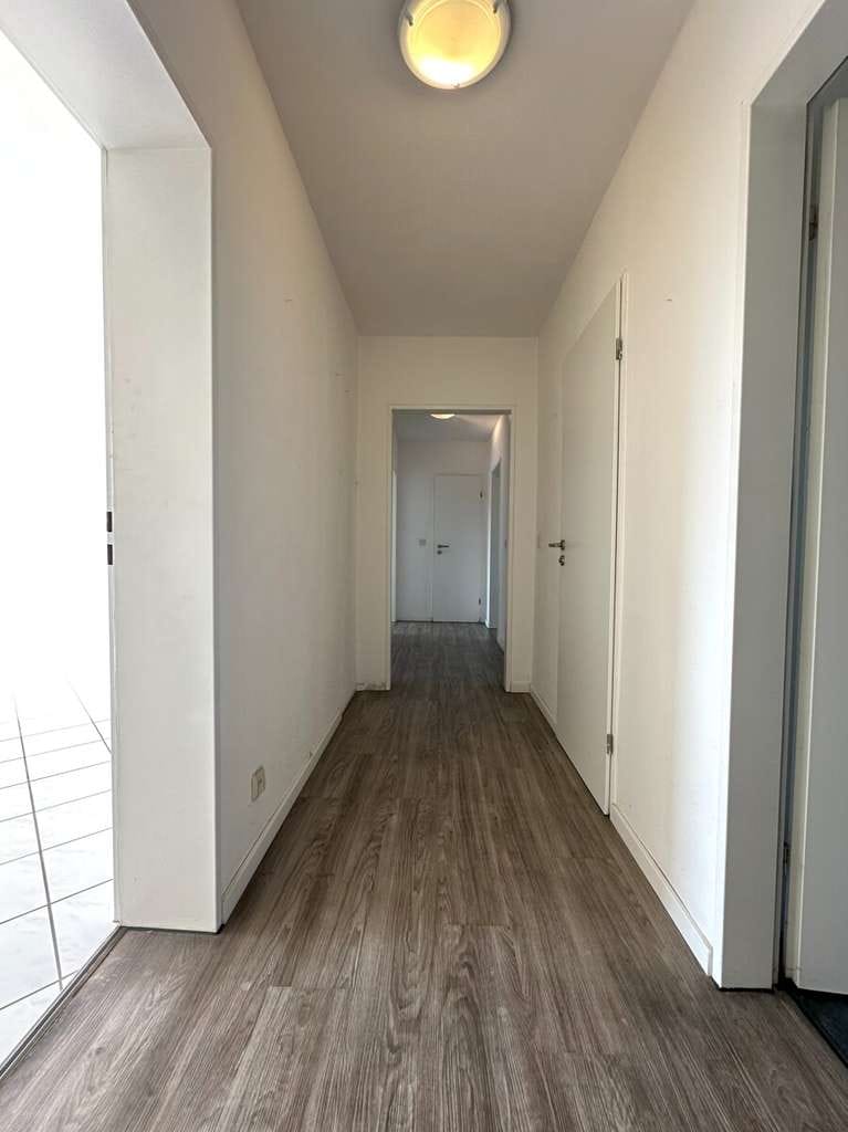 Immobilie in Wörth am Rhein - Helle 3-Zimmer Eigentumswohnung mit Balkon und Stellplatz in attraktiver Lage von Maximiliansau - Bild 4