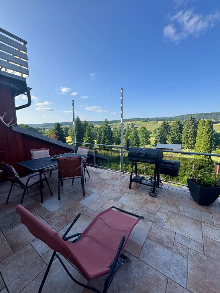 Immobilie in Uslar - Großzügiges Zweifamilienhaus mit Garten, Terrassen, Hof, Garagen, tollem Ausblick - provisionsfrei! - Bild 4