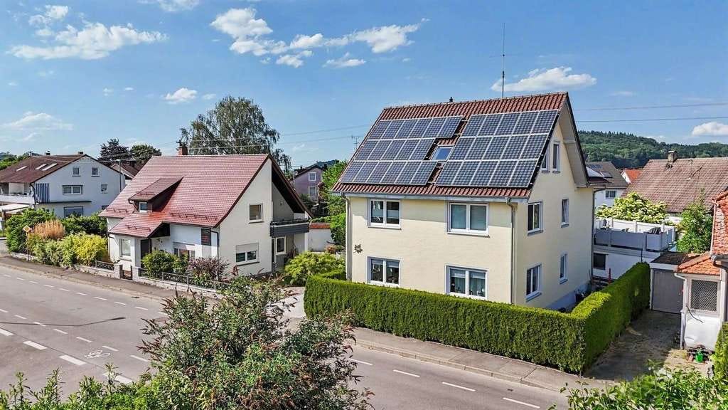 Immobilie in Ummendorf - 1A-Kapitalanlage in Ummendorf – 3 Wohneinheiten, PV-Einnahmen und Doppelgarage - Bild 0