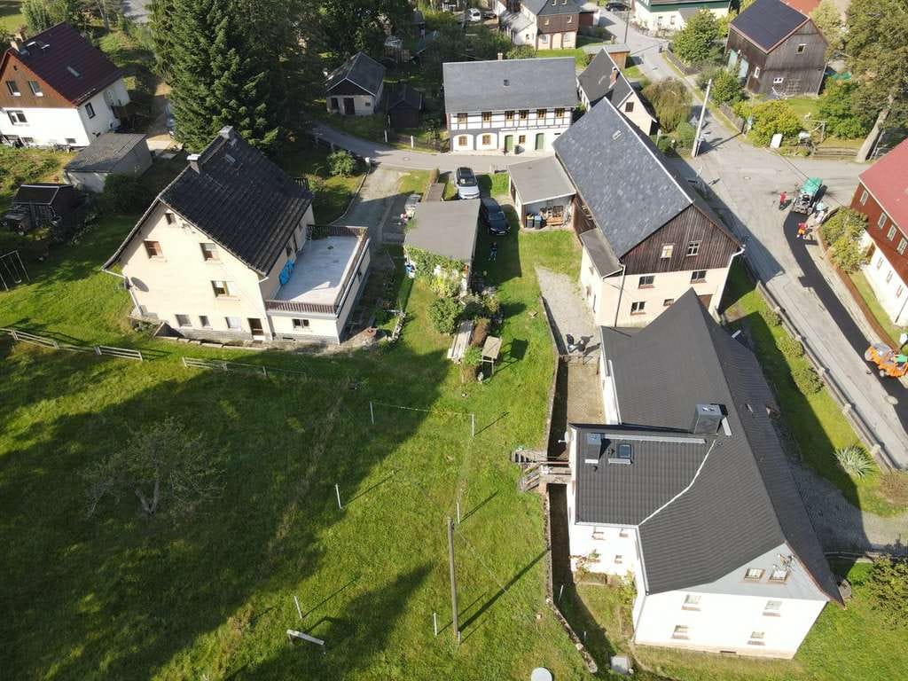 Immobilie in Sebnitz - Hier ist DEIN Projekt!
Wohnhaus mit großer Scheune und großzügigem Grundstück  inmitten der Natur! - Bild 3