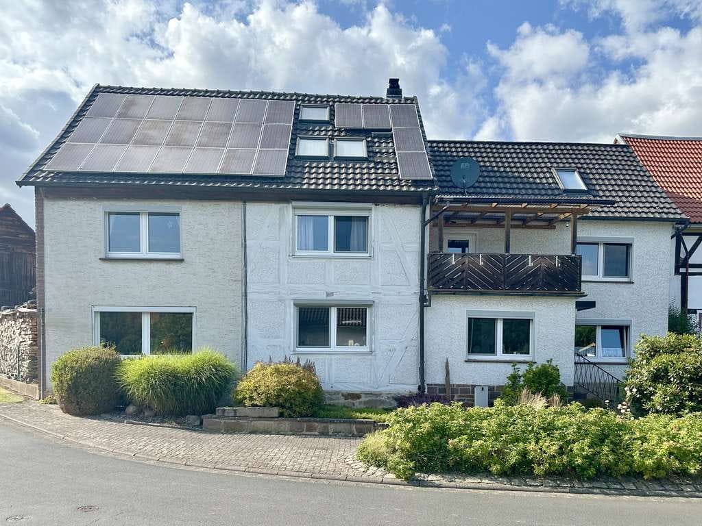 Immobilie in Bodenfelde - Großzügiges Einfamilienhaus mit Charakter und Weitblick - Bild 0