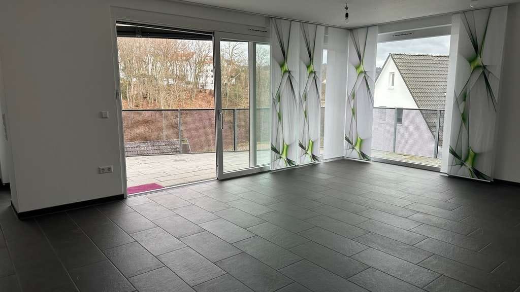 Immobilie in Dettenhausen - hochwertige, sonnige, gepflegte 3-Zimmerwohnung mit Blick ins Grüne - Bild 2