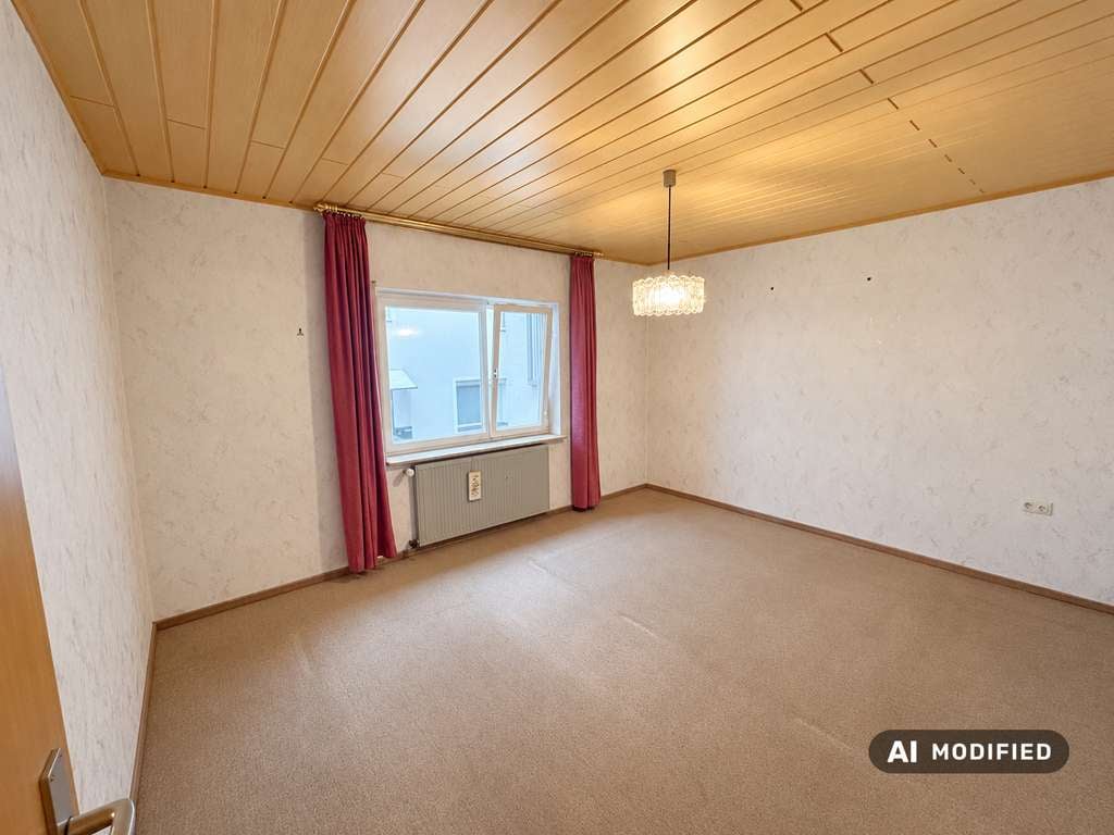 Immobilie in Wiesensteig - Außergewöhnlich vielseitig – großzügige Wohnung mit zwei Zusatzräumen und Terrasse - Bild 2