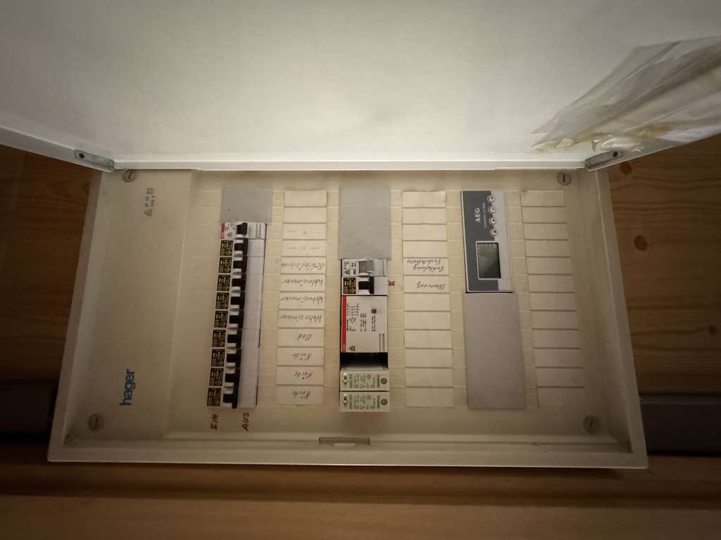 Immobilie in Hahausen - Kapitalanlage mit drei Wohnungen oder ideal als Mehrgenerationen- Haus - Bild 2
