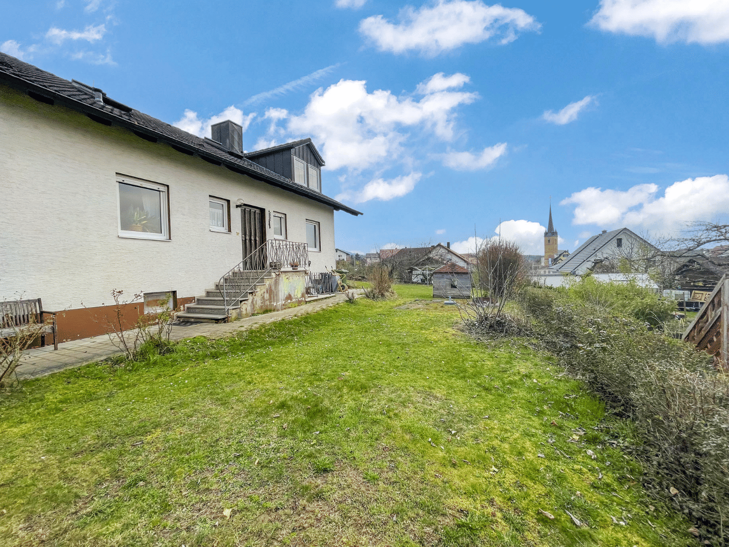 Immobilie in Strullendorf - Vielseitiges Raumwunder mit riesigem Garten – Ihr neues Zuhause in Mistendorf - Bild 3