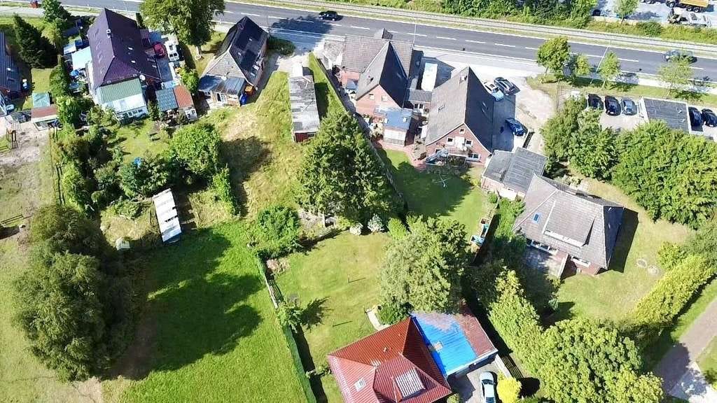 Immobilie in Aurich - NEUER PREIS! Solide Geldanlage in Ostfriesland – 6 WE in 2 Gebäuden in zentraler Lage - Bild 4