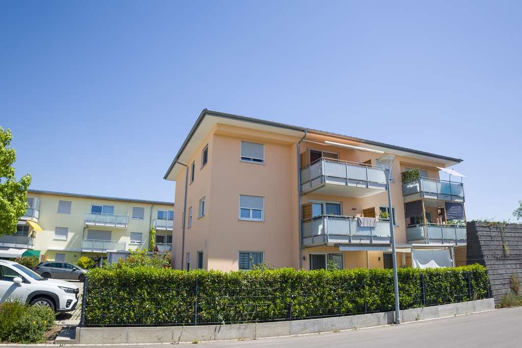 Immobilie in Langweid am Lech - Exklusive Gartenwohnung mit hochwertiger Ausstattung & 2 TG-Stellplätzen - Bild 0