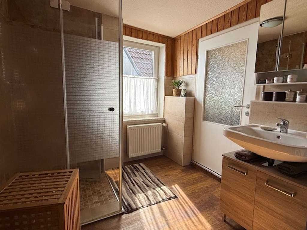 Immobilie in Blankenburg - Charmanter 4-Seiten-Hof  mit Einfamilienhaus und Garten - Bild 4