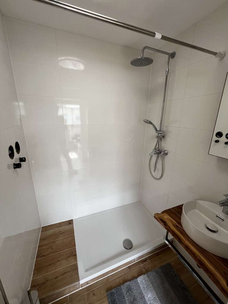 Immobilie in Schwetzingen - Renovierte  2-Zimmer-Wohnung in Schwetzinge, frei von Privat - Bild 4