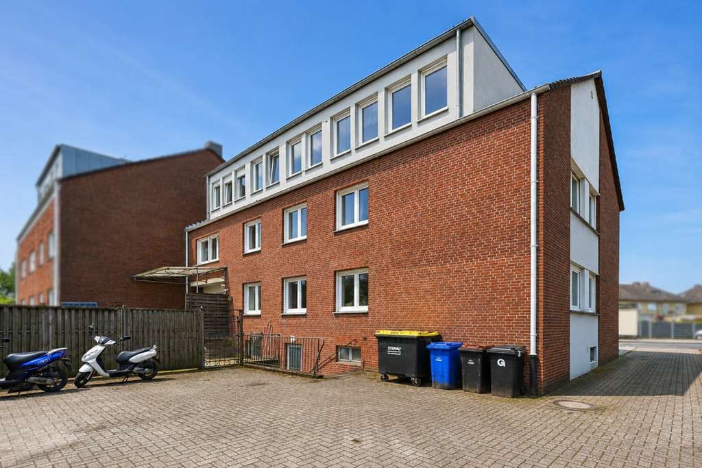 Immobilie in Gronau - Gepflegtes Mehrfamilienhaus in Gronau – Solide Kapitalanlage mit sechs Einheiten und stabilem Miet - Bild 1