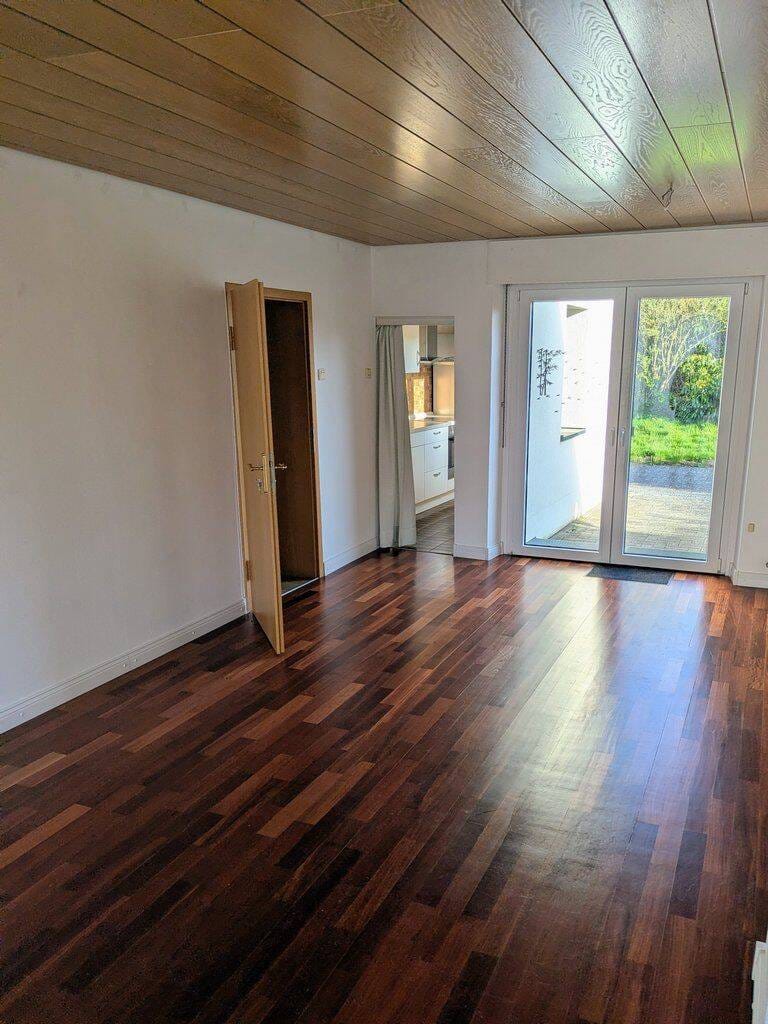Immobilie in Freisen - Liebevoll renoviertes, neuwertiges 1-2 Familienhaus mit 8 Zimmern - Bild 2