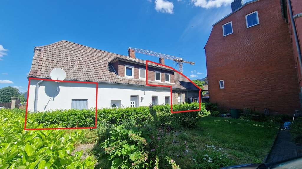 Immobilie in Husum - Sanierungsbedürftige DHH mit zwei Wohnungen - Bild 2
