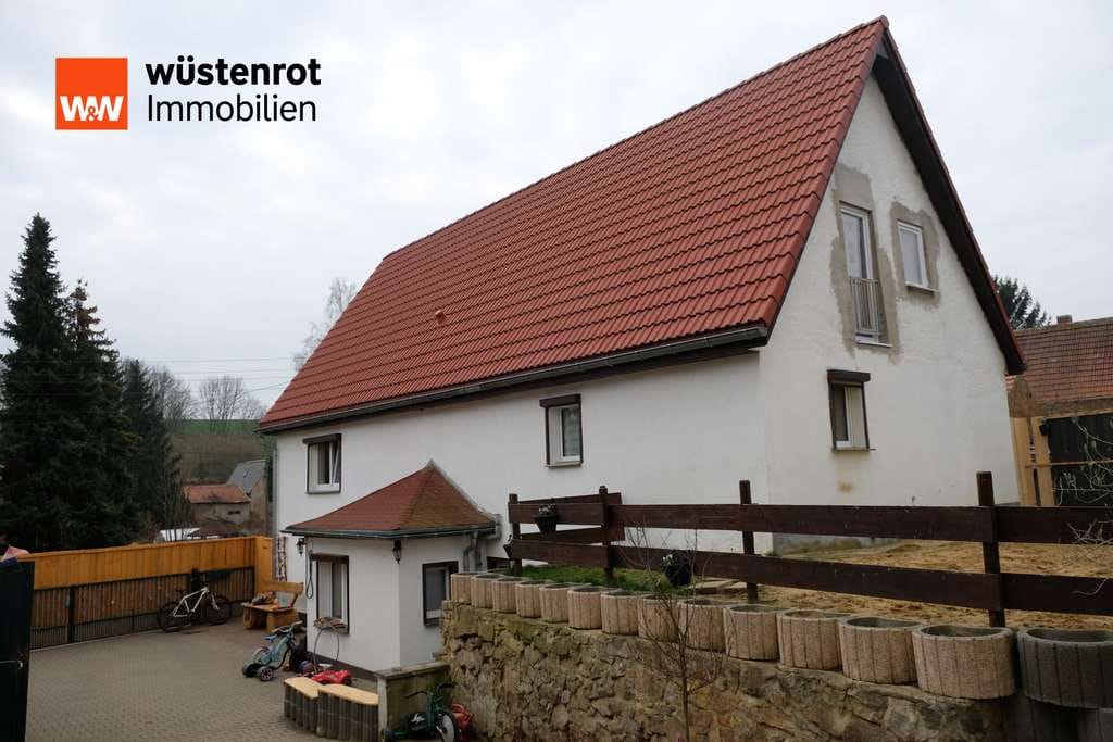 Immobilie in Ostrau - Großzügiges Einfamilienhaus mit Nebengebäuden und Photovoltaikanlage in Obersteina - Bild 3