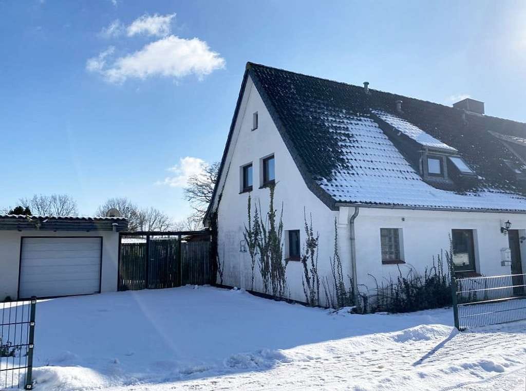 Immobilie in Lensahn - Lensahn - Doppelhaushälfte mit Garage und großem Garten - Bild 2