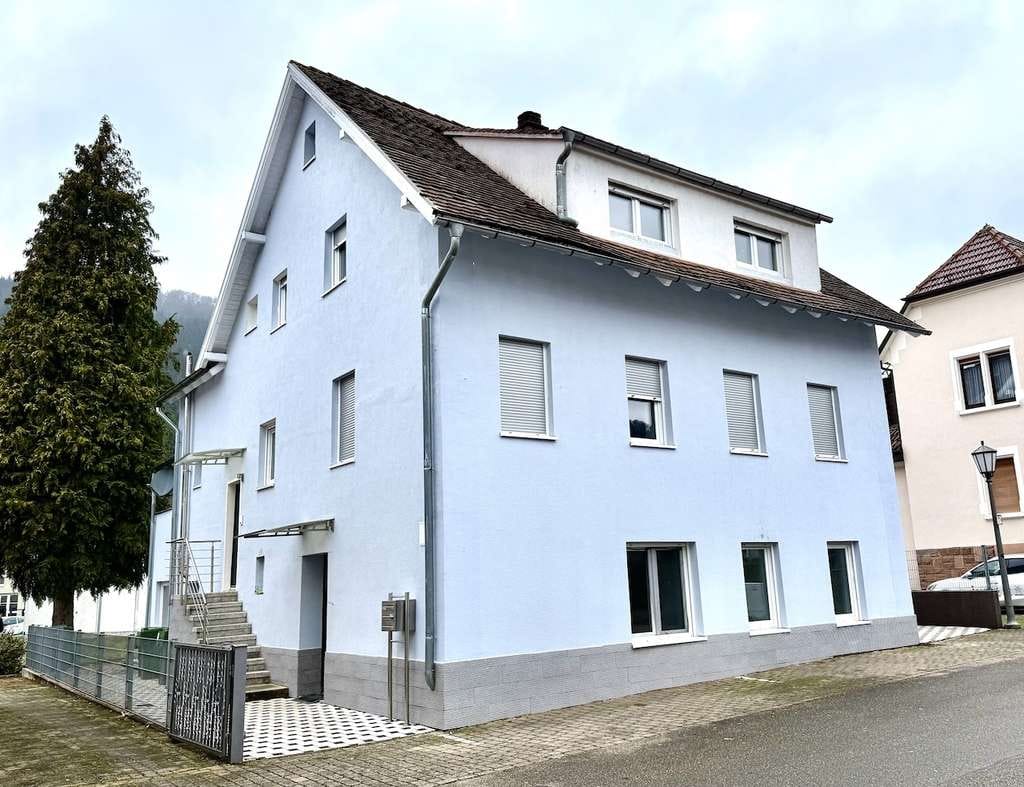 Immobilie in Seelbach - Rendite? Platz für die Familie? 3 Wohnungen in bester Lage von Seelbach - Bild 0