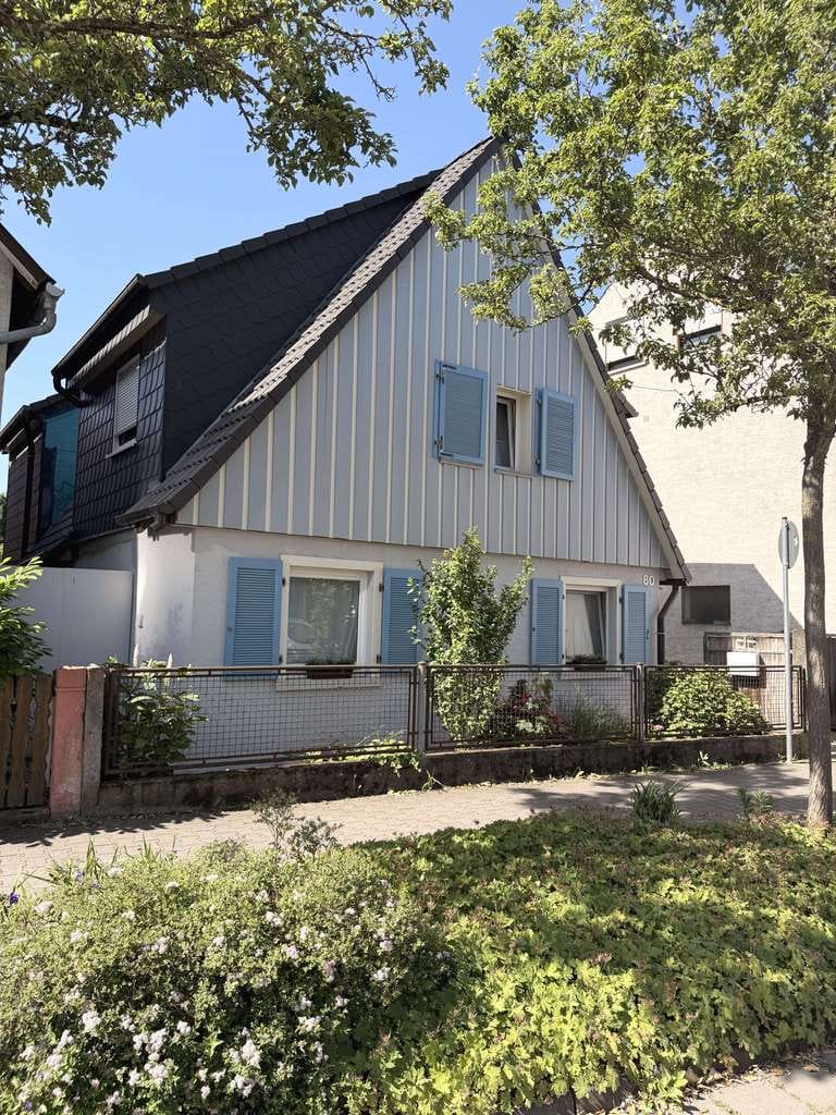 Immobilie in Lorsch - Familienfreundliches 1-Familienhaus mit großem Garten und hohem Freizeitwert in zentraler Stadtlage - Bild 0