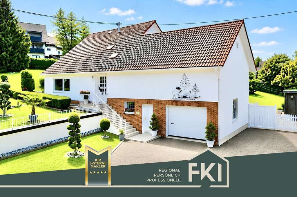 Immobilie in Hachenburg - **Einfamilienhaus mit großzügigem Grundstück in bevorzugter Lage von Hachenburg** - Bild 0